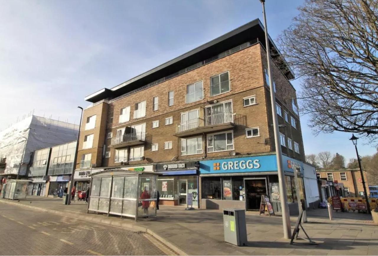 2 Bedroom City Centre Apartment In Hemel Hempstead Exterior photo